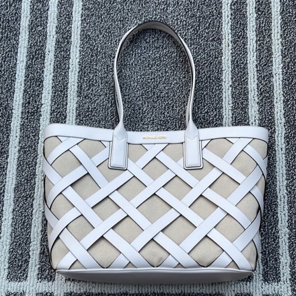 Michael Kors Sienna Large Tote Shoulder Bag Optic White Multi Leather Canvas - Picture 2 of 16